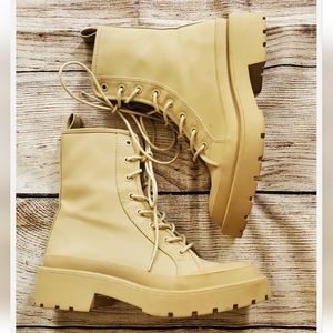 Zara Beige Rubberized Combat Boots Sizd 7.5